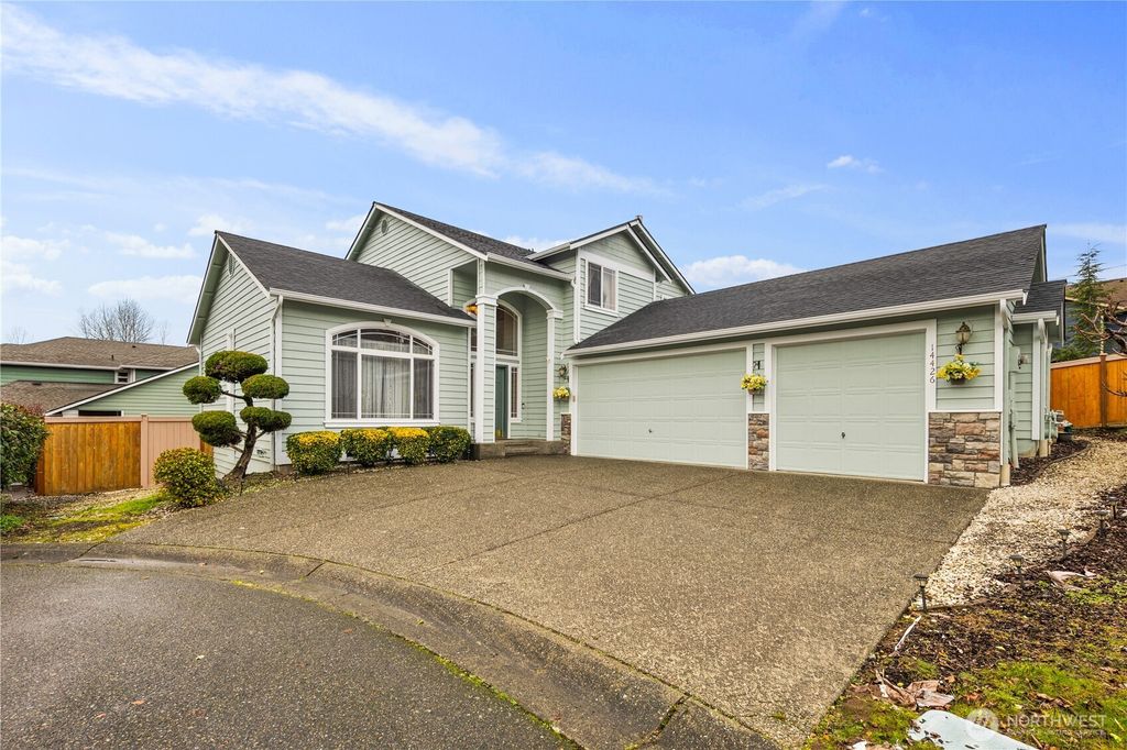 14426 19th Avenue W, Lynnwood, WA 98087