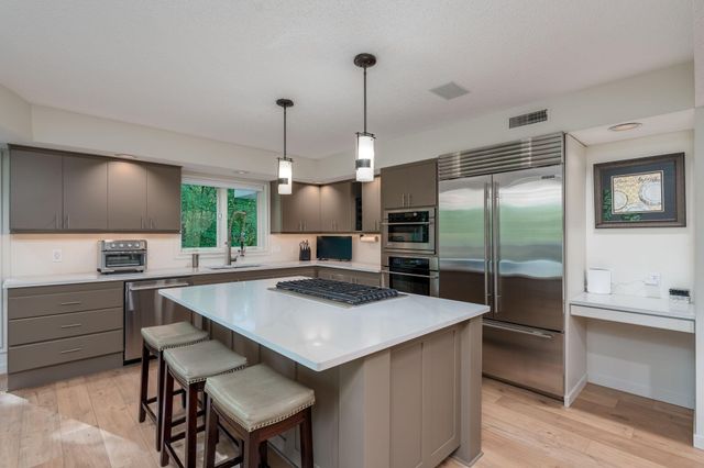 317 Meadow Woods Drive, Mankato, MN 56001