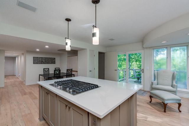 317 Meadow Woods Drive, Mankato, MN 56001