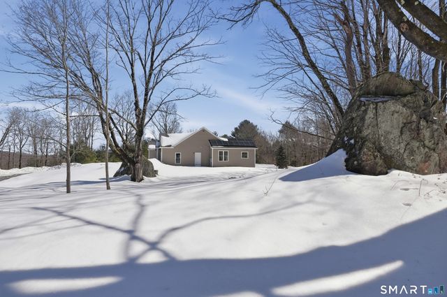 166 East Cotton Hill Road, New Hartford, CT 06057