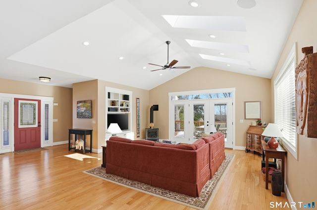 166 East Cotton Hill Road, New Hartford, CT 06057