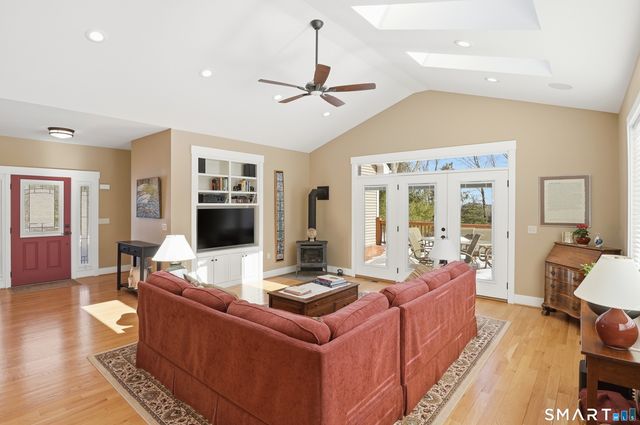 166 East Cotton Hill Road, New Hartford, CT 06057