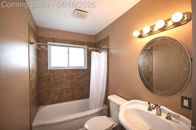 431 Lytle Place, Garden City, MI 48135
