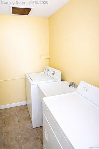 431 Lytle Place, Garden City, MI 48135
