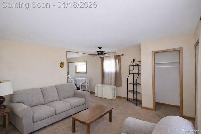 431 Lytle Place, Garden City, MI 48135