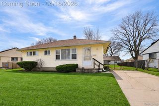 431 Lytle Place, Garden City, MI 48135