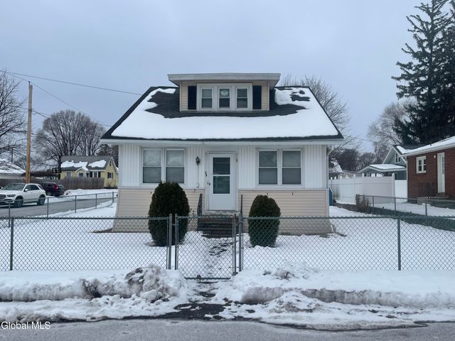 13 Washington Avenue, Colonie, NY 12205
