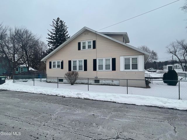 13 Washington Avenue, Colonie, NY 12205