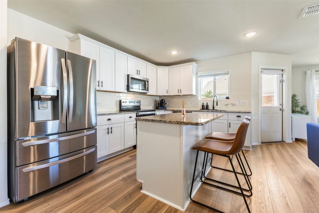 10112 Falkland Road, Fort Worth, TX 76036