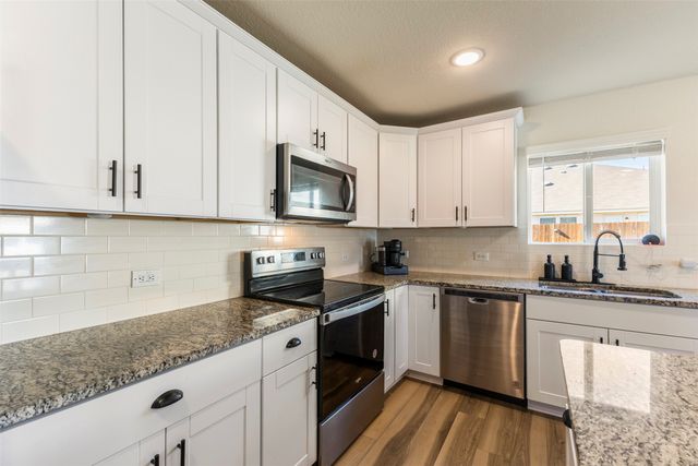 10112 Falkland Road, Fort Worth, TX 76036