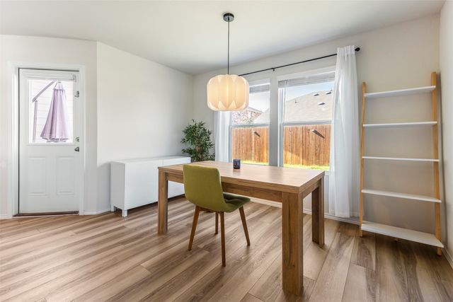 10112 Falkland Road, Fort Worth, TX 76036