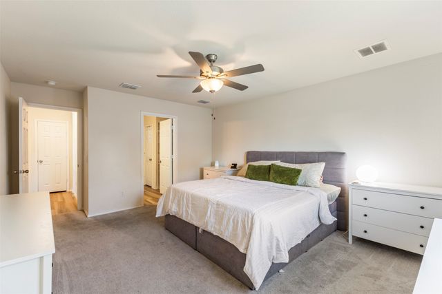 10112 Falkland Road, Fort Worth, TX 76036