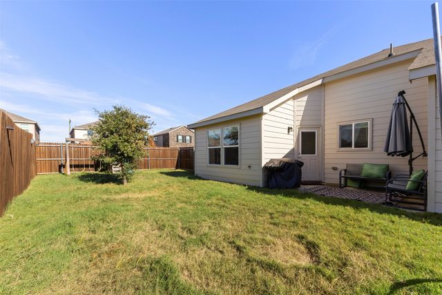 10112 Falkland Road, Fort Worth, TX 76036