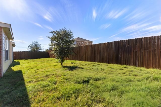 10112 Falkland Road, Fort Worth, TX 76036