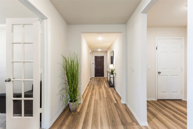 10112 Falkland Road, Fort Worth, TX 76036