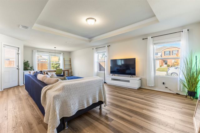 10112 Falkland Road, Fort Worth, TX 76036