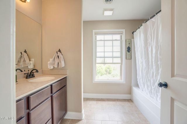 146 Bob Walker Road, Jonesborough, TN 37659