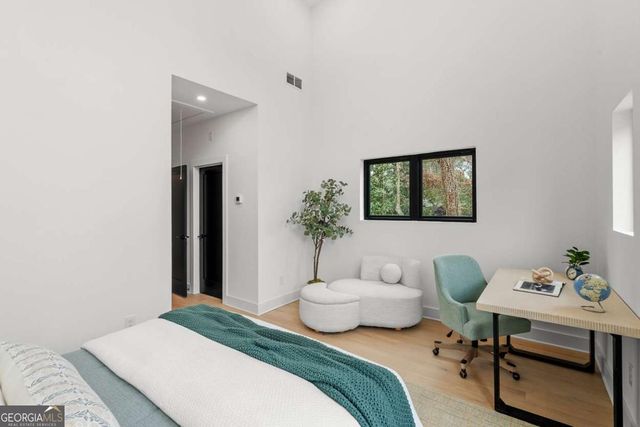 1165 Penny Lane, Atlanta, GA 30329