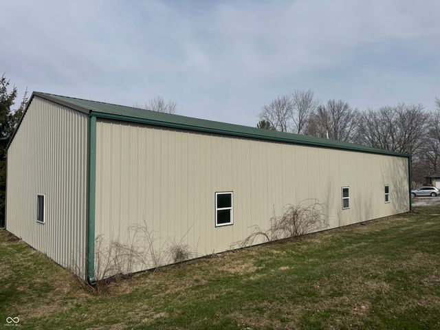 10090 N State Road 75 Highway, North Salem, IN 46165