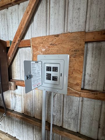 10090 N State Road 75 Highway, North Salem, IN 46165