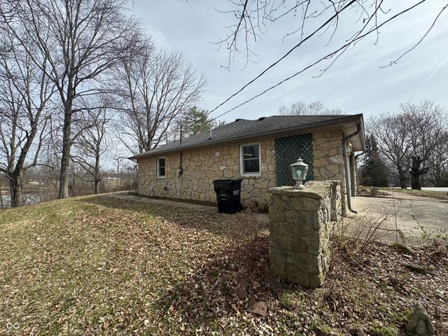 10090 N State Road 75 Highway, North Salem, IN 46165