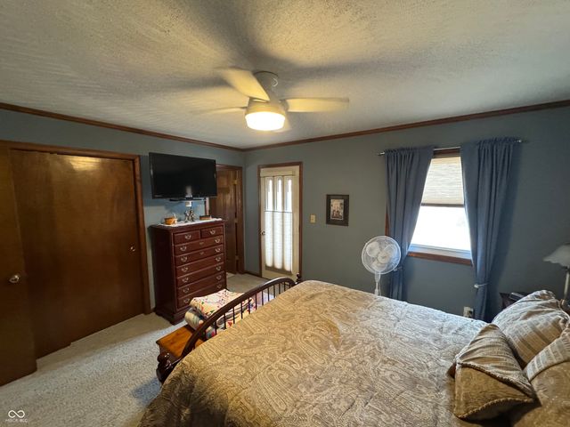 10090 N State Road 75 Highway, North Salem, IN 46165