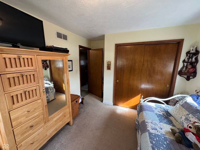 10090 N State Road 75 Highway, North Salem, IN 46165