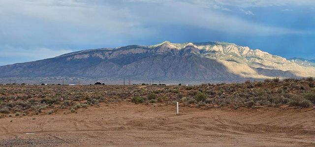 2116 Kaiser Road NE, Rio Rancho, NM 87144