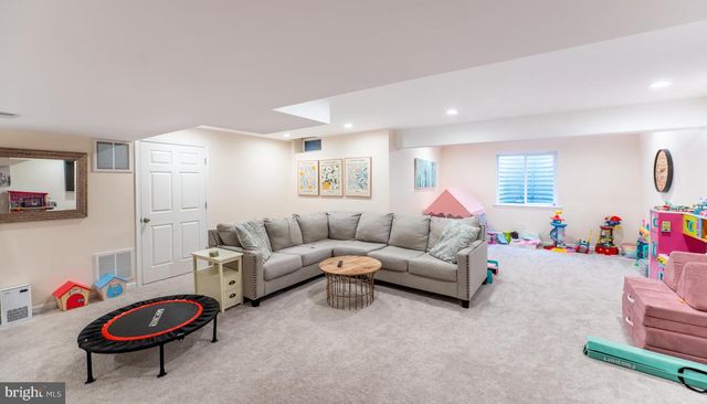 644 CHURCHILL RD, Chester Springs, PA 19425