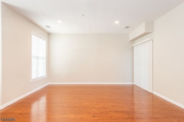 201 Dey St 124, Harrison Town, NJ 07029