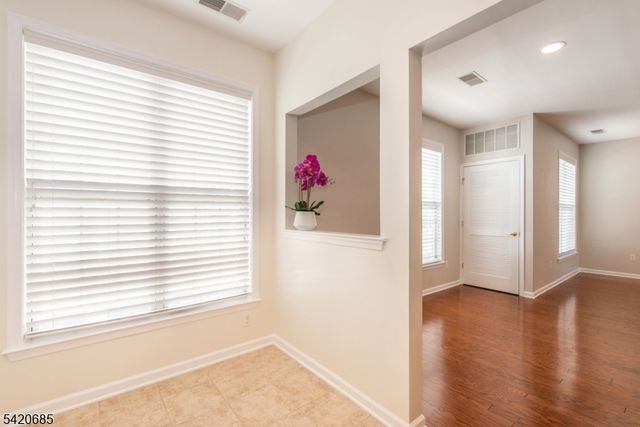 201 Dey St 124, Harrison Town, NJ 07029