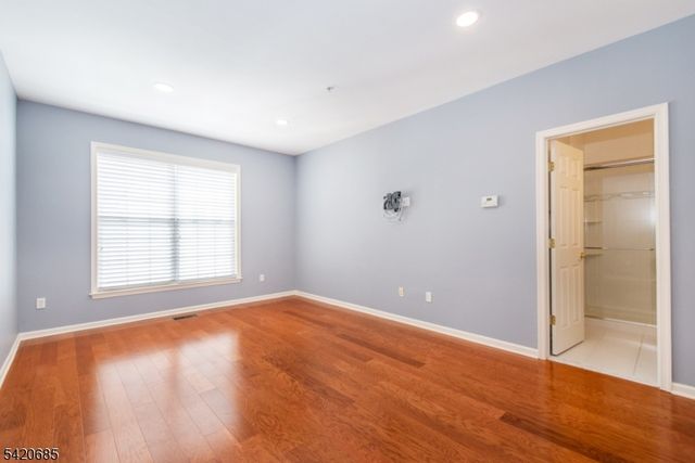 201 Dey St 124, Harrison Town, NJ 07029