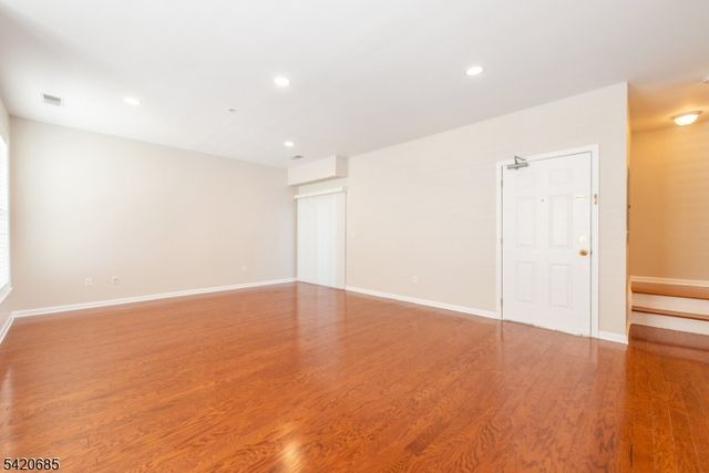 201 Dey St 124, Harrison Town, NJ 07029