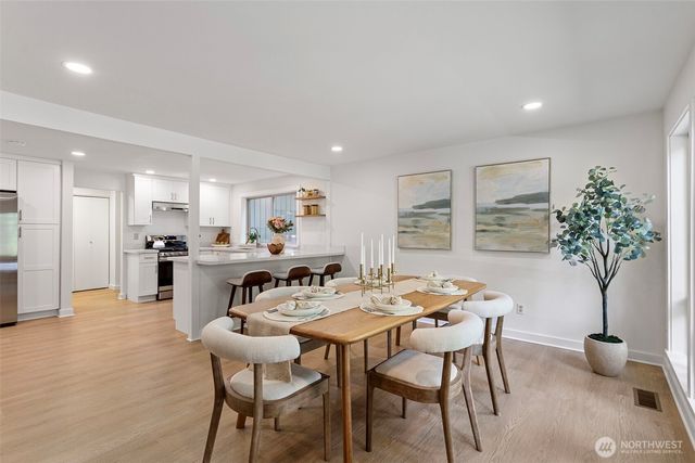 4800 152nd Place SE, Bellevue, WA 98006