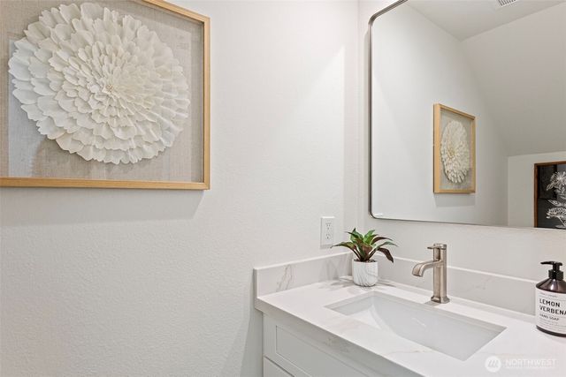 4800 152nd Place SE, Bellevue, WA 98006