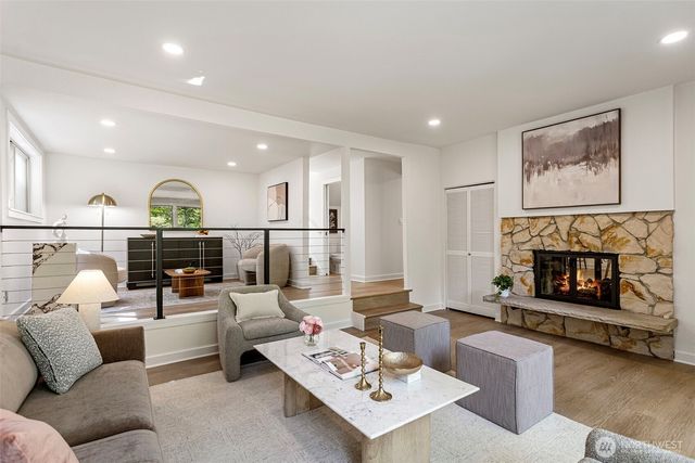 4800 152nd Place SE, Bellevue, WA 98006