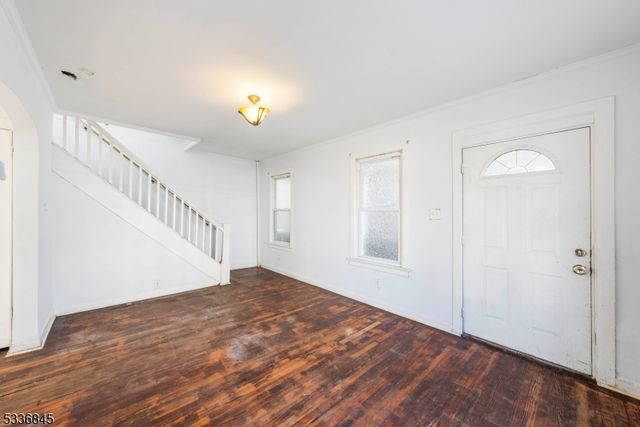 190 Alexander St, Newark City, NJ 07106