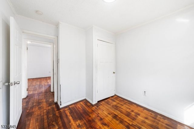 190 Alexander St, Newark City, NJ 07106