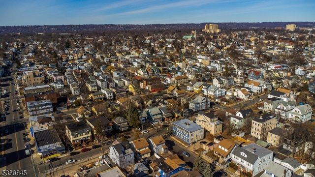 190 Alexander St, Newark City, NJ 07106