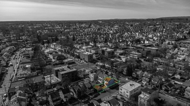 190 Alexander St, Newark City, NJ 07106