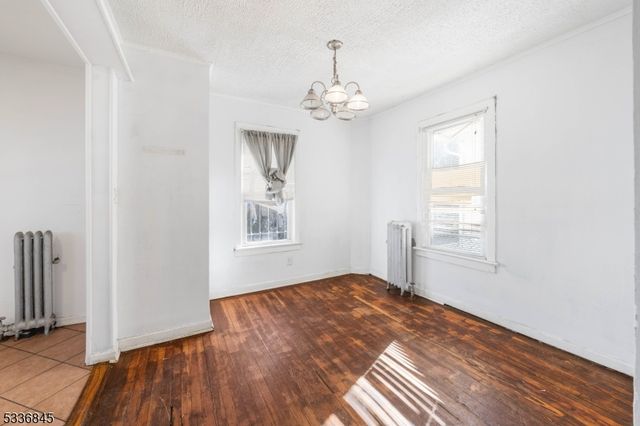 190 Alexander St, Newark City, NJ 07106