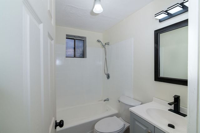 72 Martensen St 3, Quincy, MA 02169