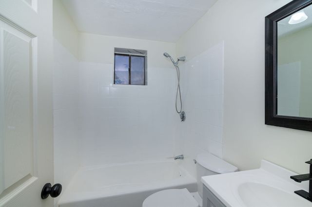 72 Martensen St 3, Quincy, MA 02169