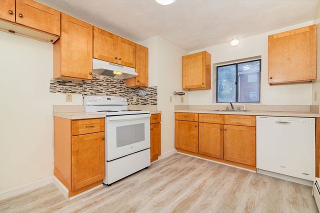72 Martensen St 3, Quincy, MA 02169
