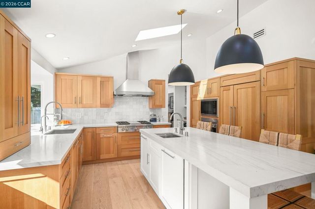 46 Tam O Shanter Rd, Alamo, CA 94507