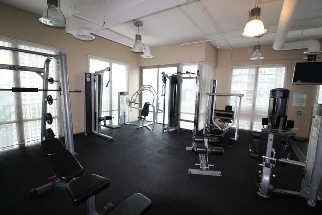 2 E Erie Street 1901, Chicago, IL 60611