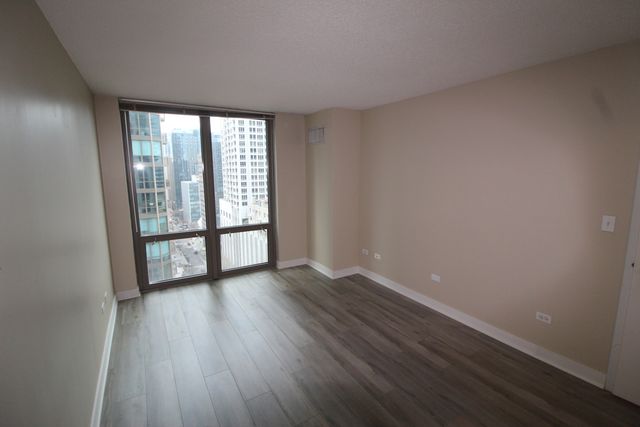 2 E Erie Street 1901, Chicago, IL 60611
