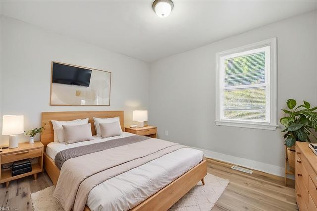19 Gibson RD, Hampton, VA 23669