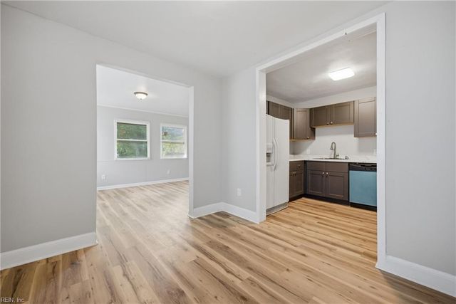 19 Gibson RD, Hampton, VA 23669