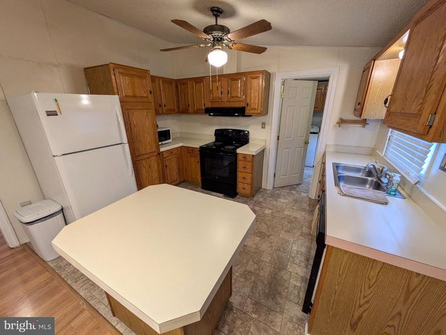 43 DAVID DR, Walnutport, PA 18088